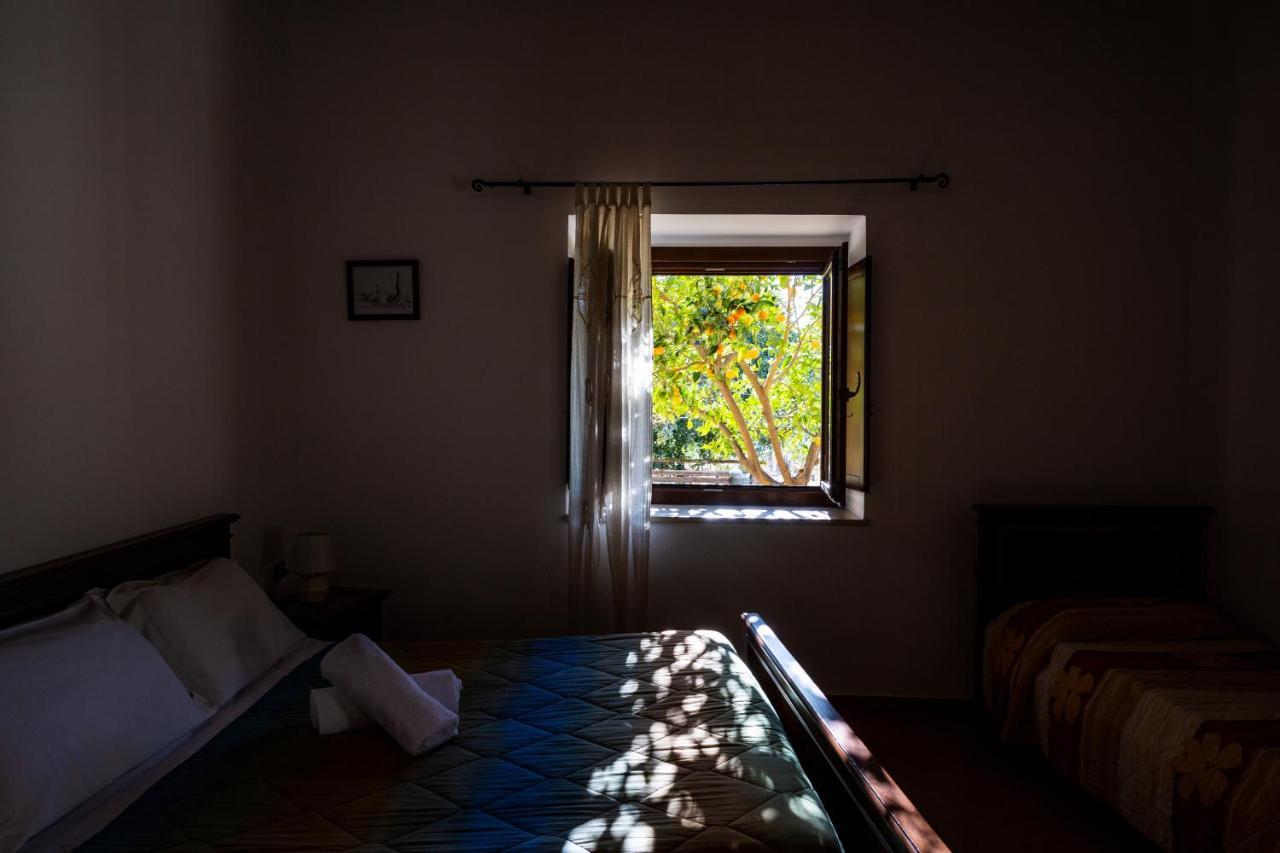 Agriturismo Giannavi 팔라쫄로 아크레이데 외부 사진