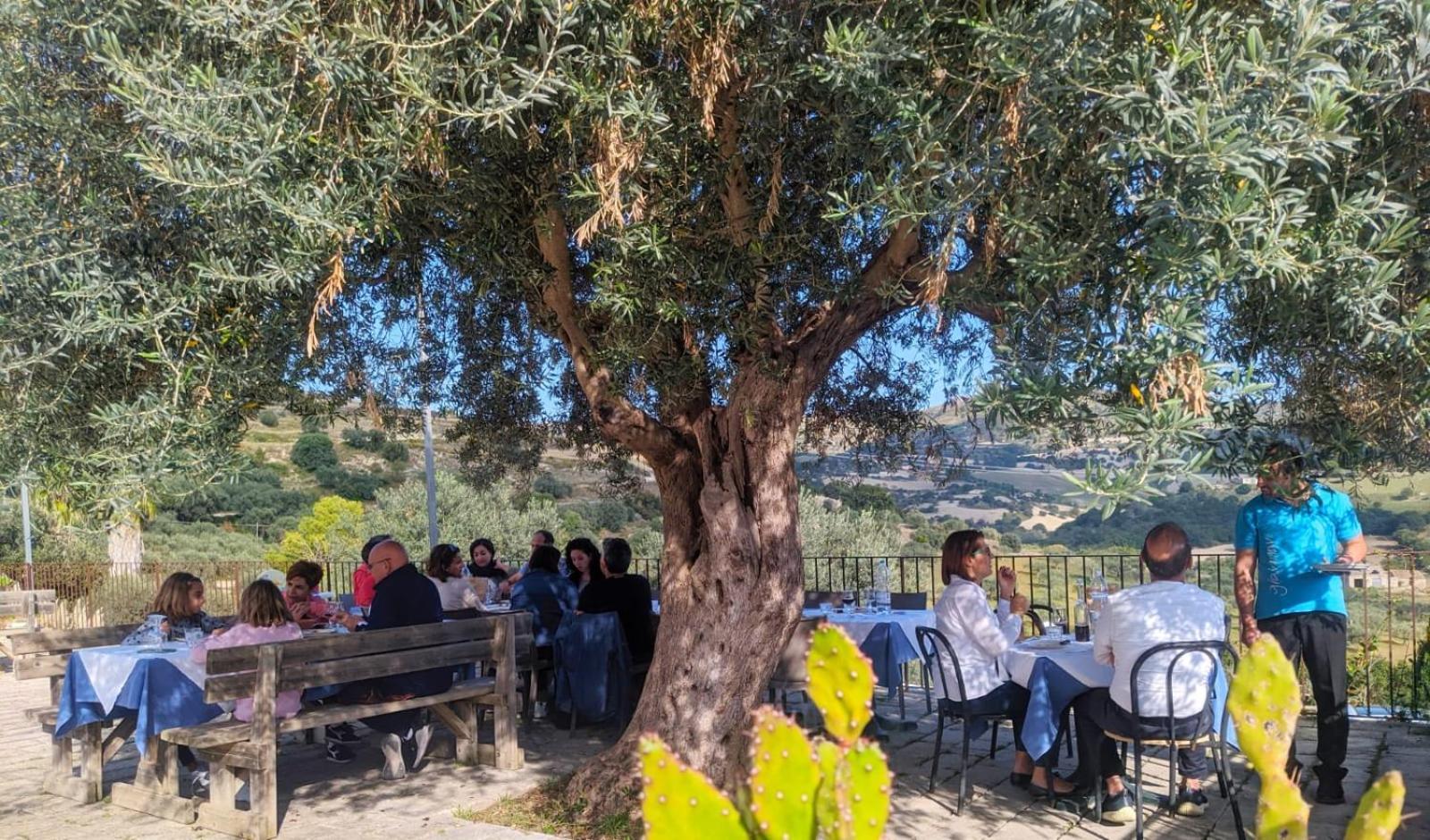 Agriturismo Giannavi 팔라쫄로 아크레이데 외부 사진